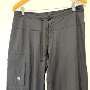 Mountain Hardwear Women’s Black hiking athletic outdoors Pants Size 10